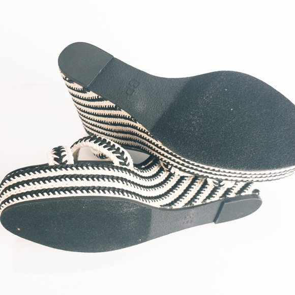 BP. Gabby Woven Wedge Sandal - Black - Picture 8 of 8